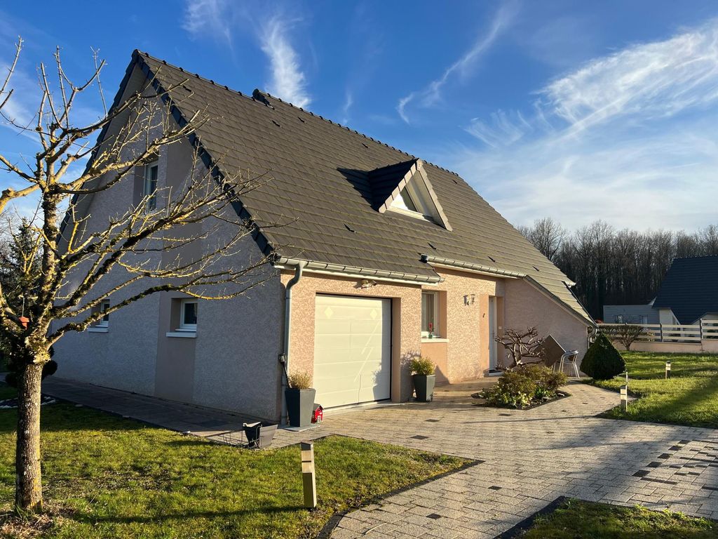 Achat maison à vendre 4 chambres 139 m² - Geneuille