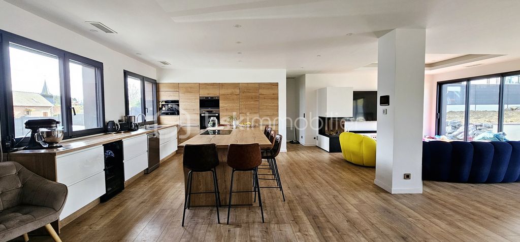 Achat maison à vendre 5 chambres 200 m² - Rogy