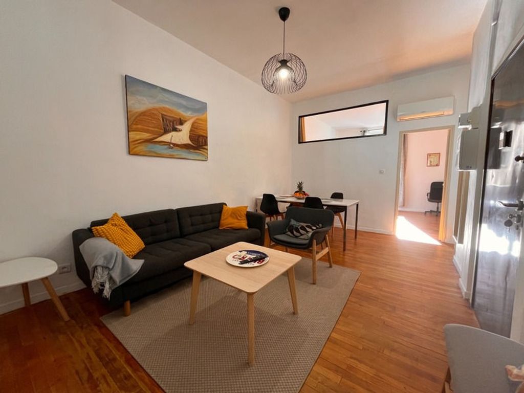 Achat appartement à vendre 4 pièces 73 m² - Marseille 1er arrondissement