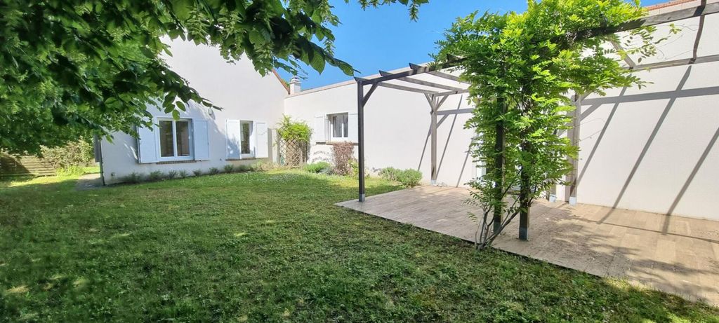 Achat maison à vendre 5 chambres 230 m² - Sainte-Geneviève-des-Bois