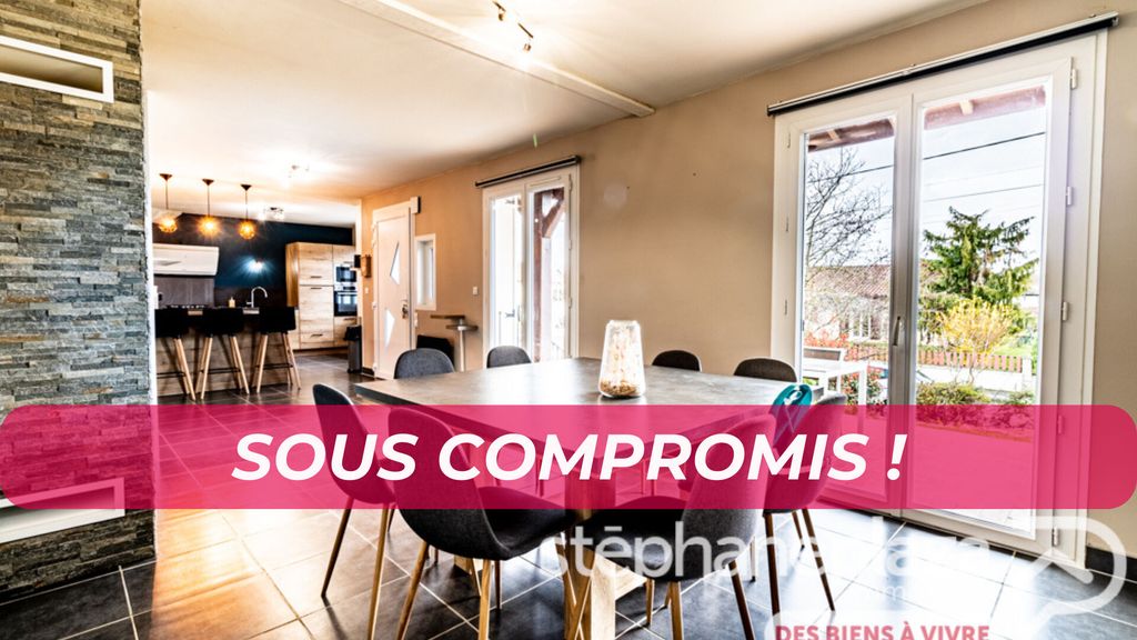 Achat maison à vendre 3 chambres 119 m² - Saint-Étienne-du-Bois