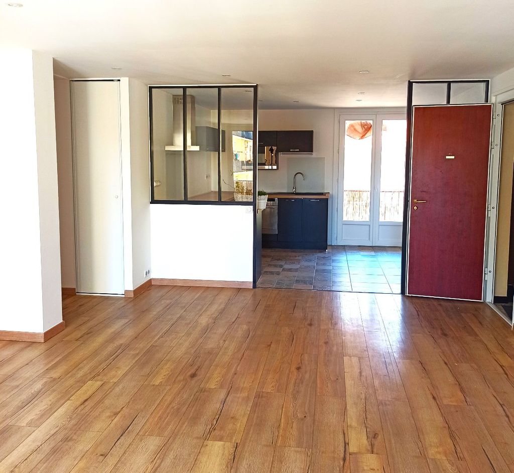Achat appartement à vendre 3 pièces 78 m² - Sète
