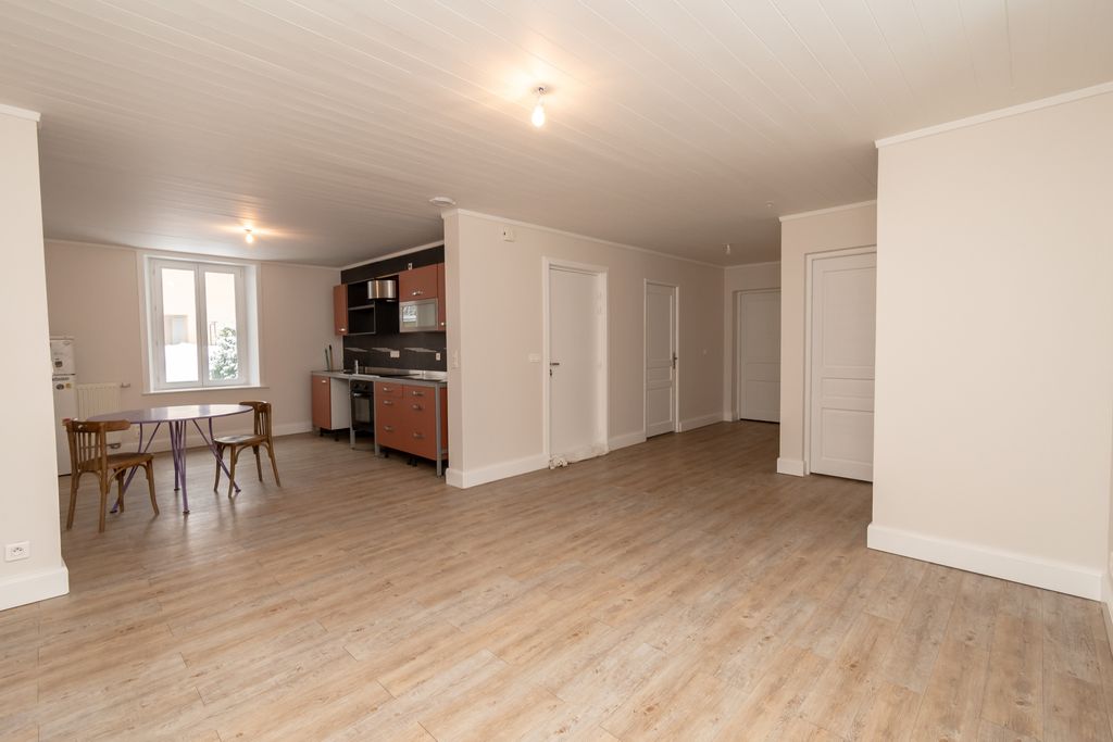 Achat appartement à vendre 4 pièces 84 m² - Pontarlier