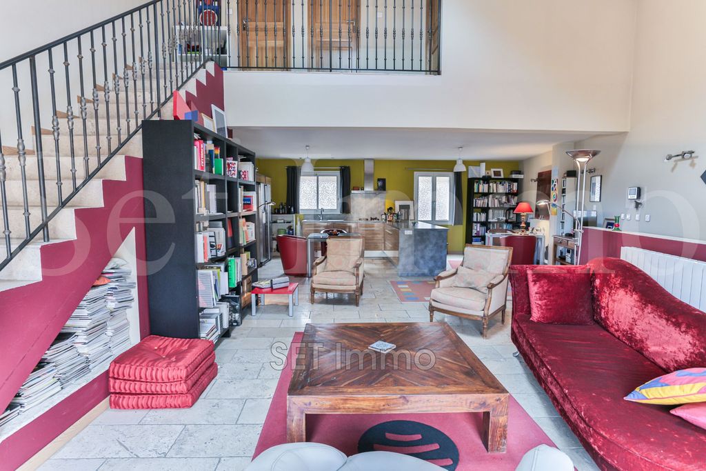 Achat maison à vendre 2 chambres 90 m² - Collias