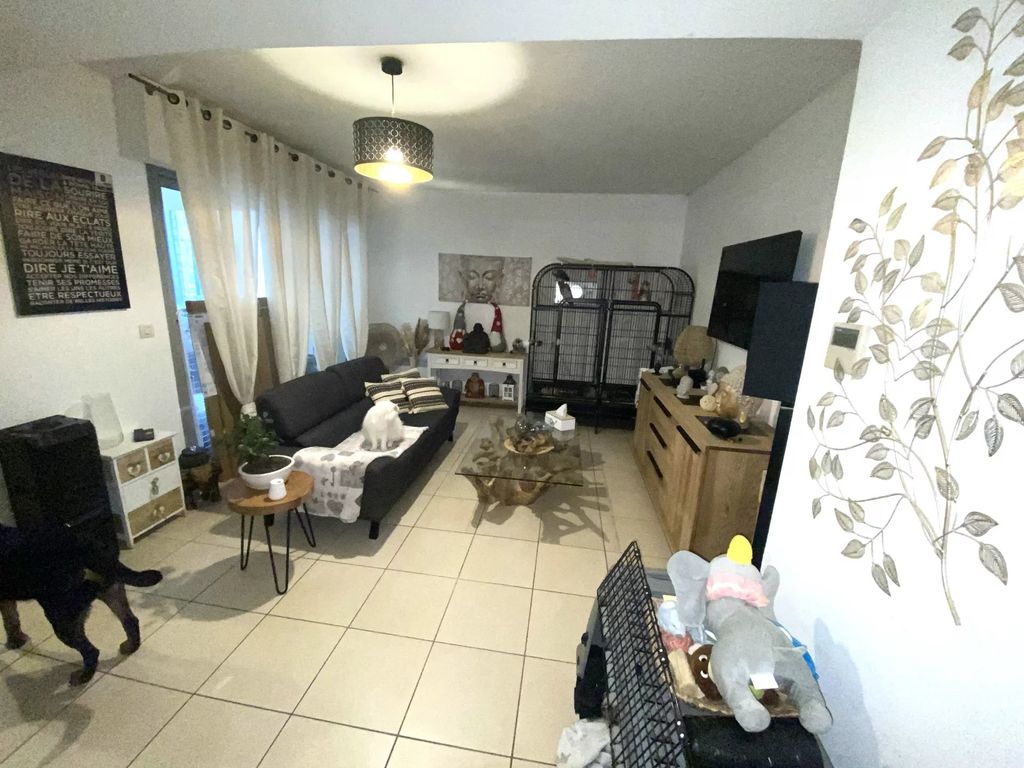 Achat appartement à vendre 3 pièces 73 m² - Nîmes