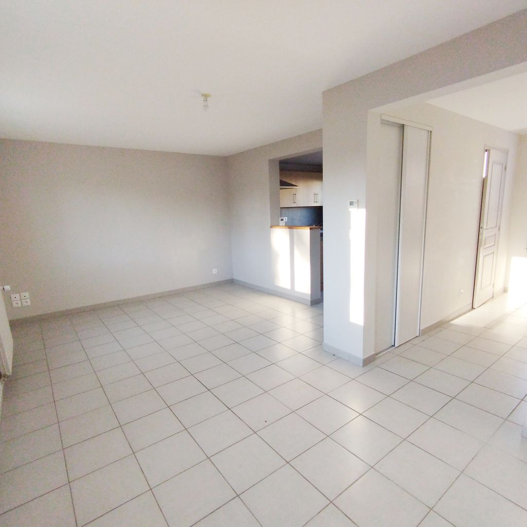 Achat maison à vendre 3 chambres 64 m² - Bonneval