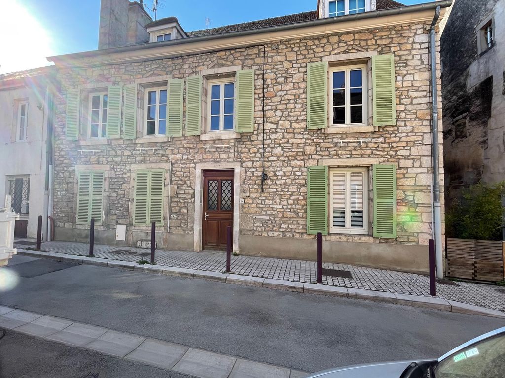 Achat maison à vendre 4 chambres 241 m² - Nuits-Saint-Georges