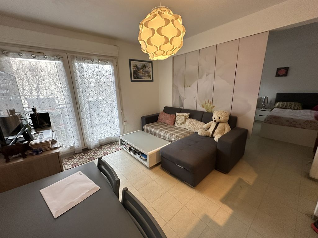 Achat studio à vendre 37 m² - Nîmes