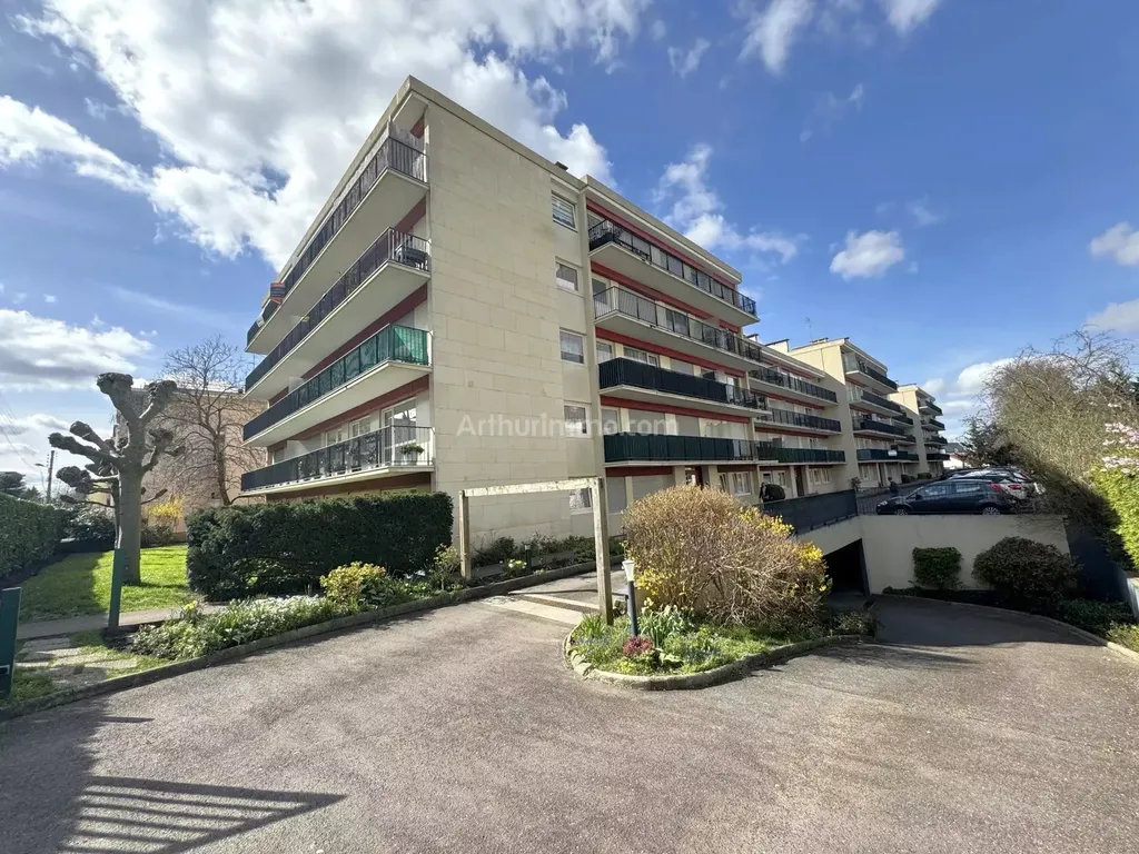 Achat appartement à vendre 5 pièces 104 m² - Livry-Gargan