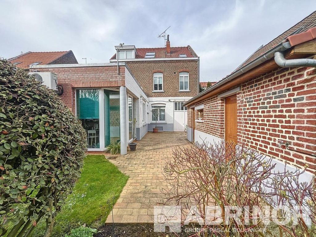 Achat maison à vendre 5 chambres 180 m² - Annœullin