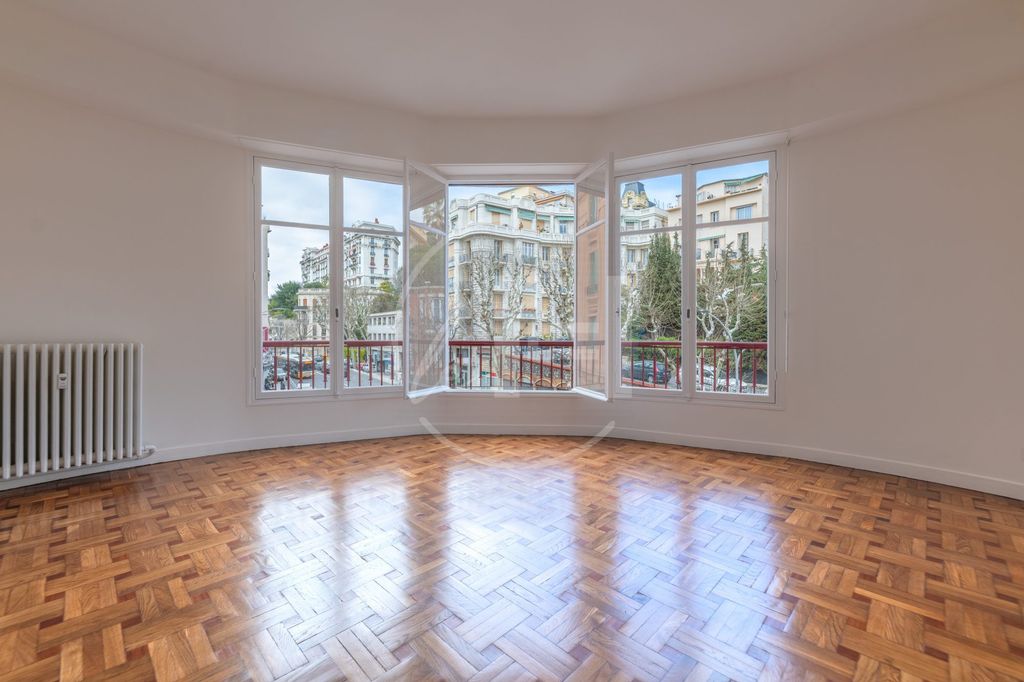 Achat appartement à vendre 3 pièces 71 m² - Nice