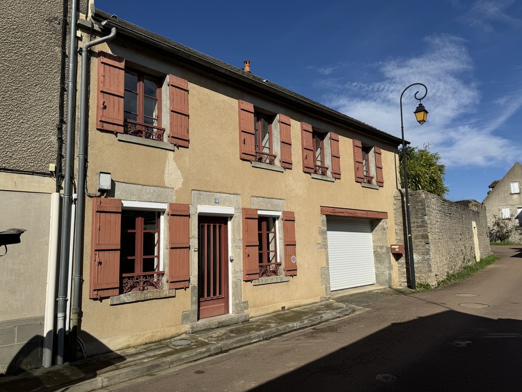 Achat maison à vendre 2 chambres 133 m² - Corbigny