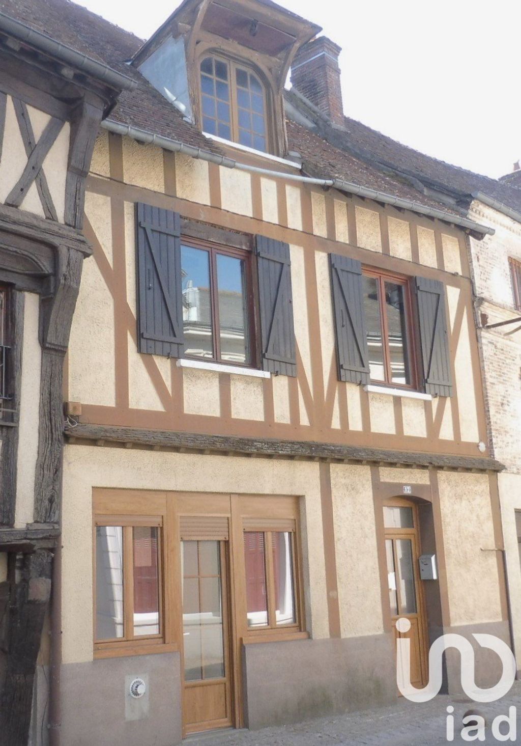 Achat maison à vendre 2 chambres 64 m² - Nonancourt