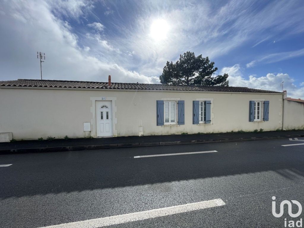Achat maison à vendre 3 chambres 88 m² - Nieul-sur-Mer