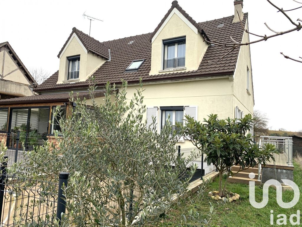 Achat maison à vendre 5 chambres 150 m² - Salins