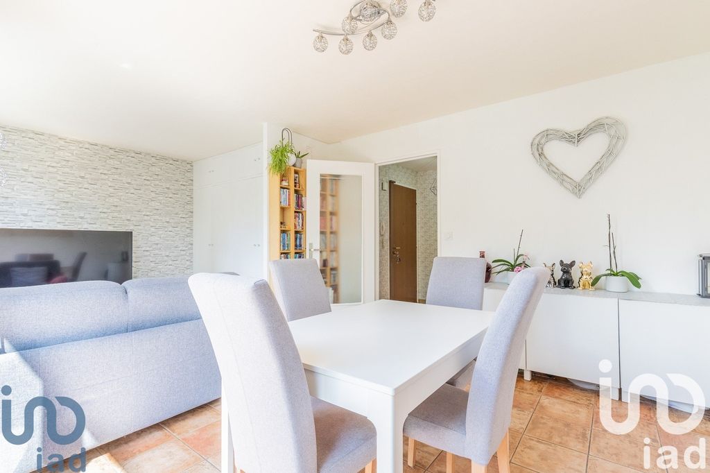 Achat appartement à vendre 3 pièces 65 m² - Viry-Châtillon