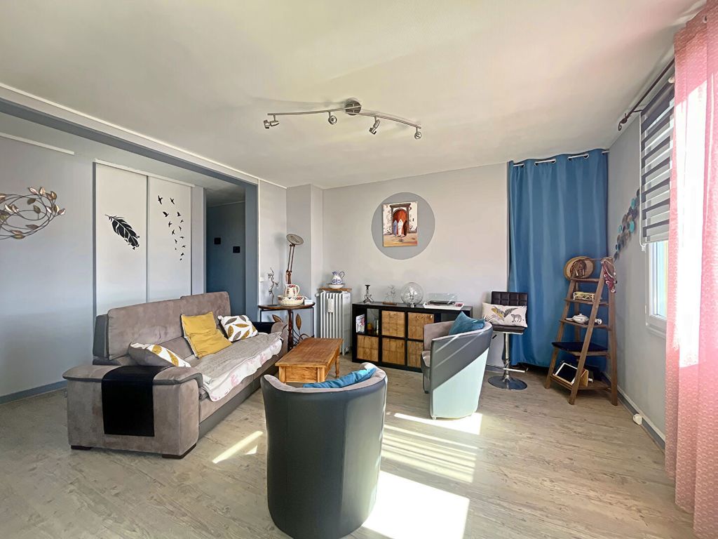 Achat appartement à vendre 4 pièces 65 m² - Saint-Jean-de-la-Ruelle