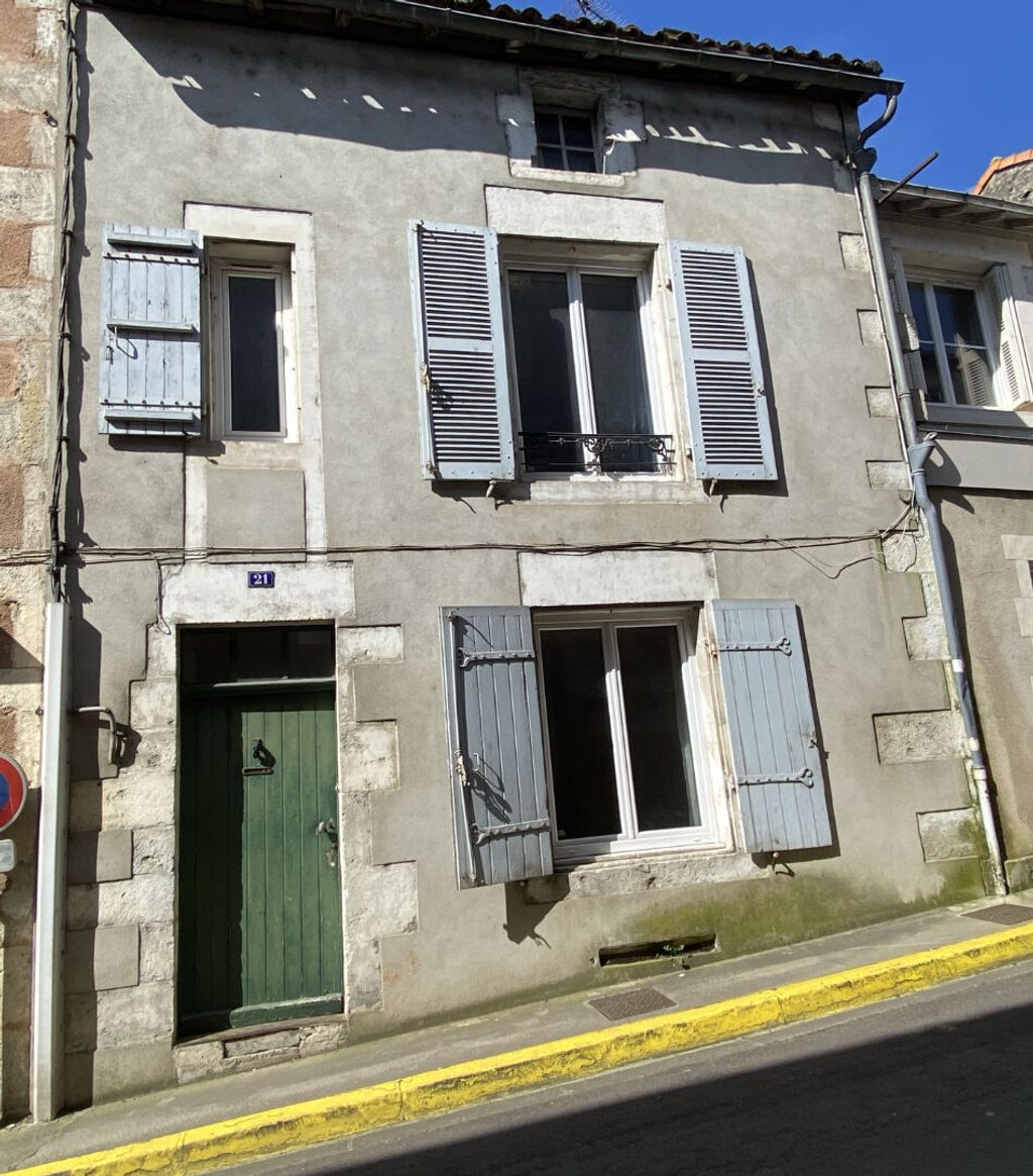 Achat maison à vendre 2 chambres 73 m² - Civray