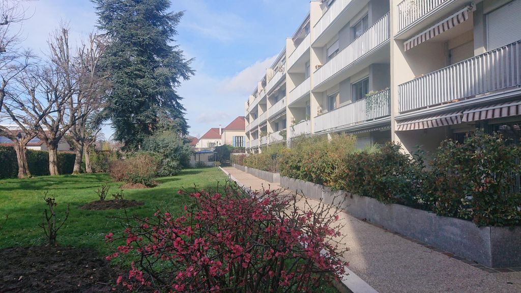 Achat appartement à vendre 4 pièces 82 m² - Rueil-Malmaison