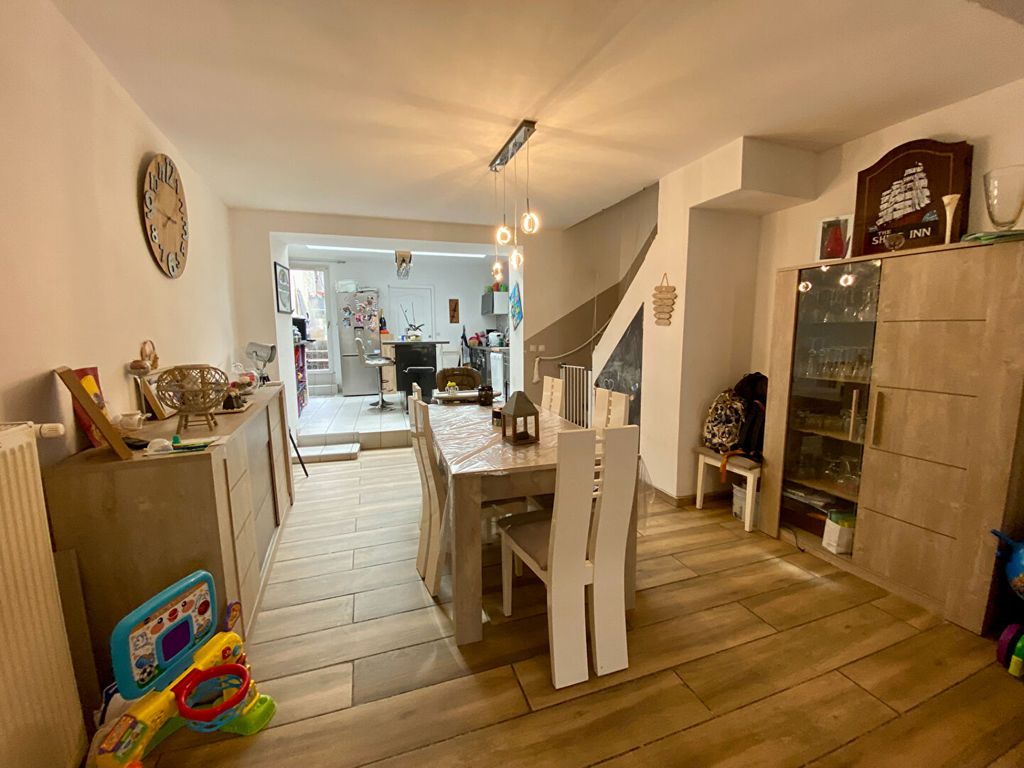 Achat maison à vendre 4 chambres 105 m² - Saint-Étienne-au-Mont
