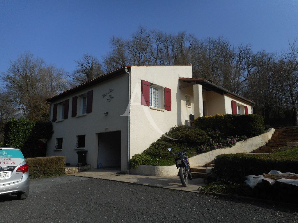Achat maison à vendre 3 chambres 93 m² - Bussac-sur-Charente