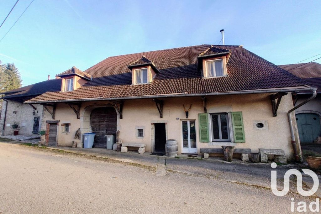 Achat maison à vendre 4 chambres 200 m² - Besain