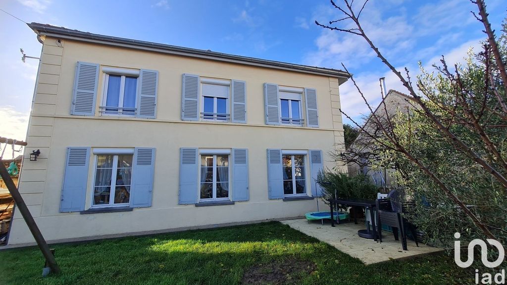 Achat maison à vendre 5 chambres 175 m² - Coubert