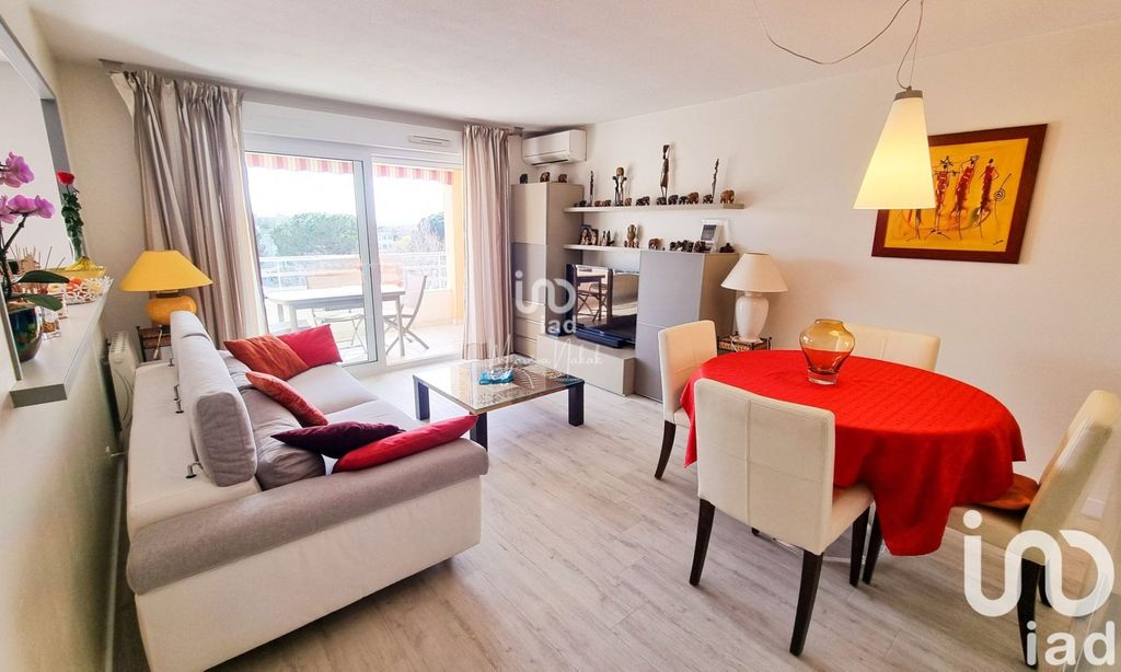 Achat appartement à vendre 3 pièces 62 m² - Fréjus