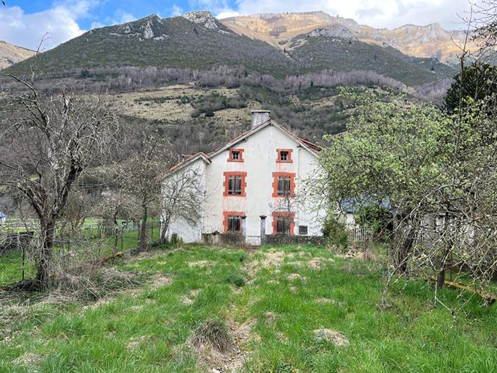 Achat maison à vendre 4 chambres 103 m² - Bagnères-de-Bigorre