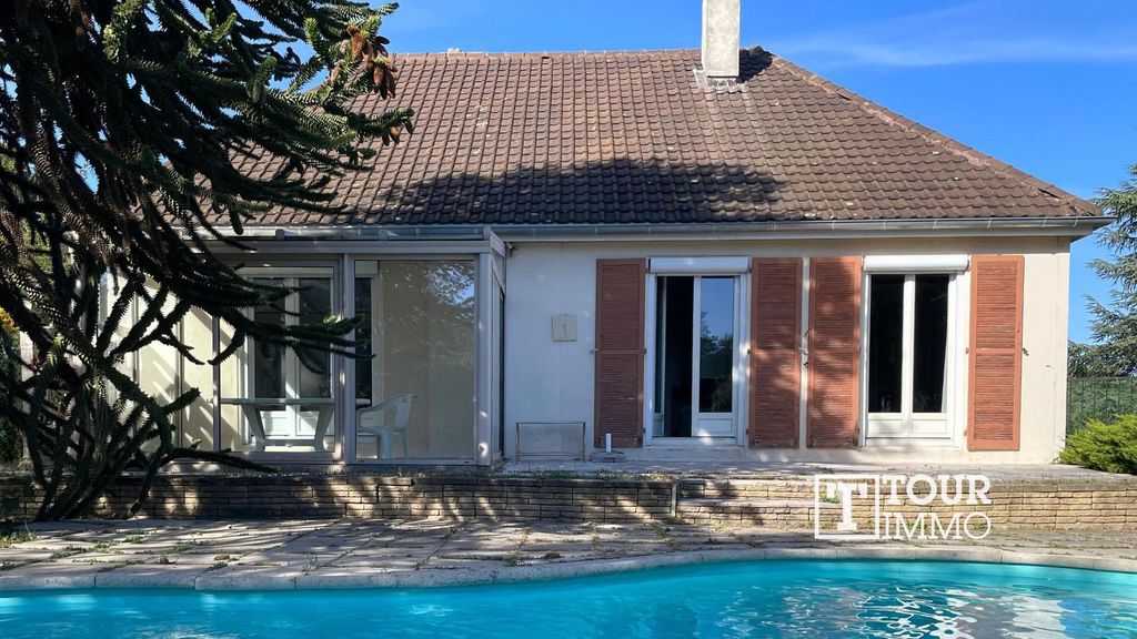 Achat maison à vendre 5 chambres 136 m² - Charbonnières-les-Bains