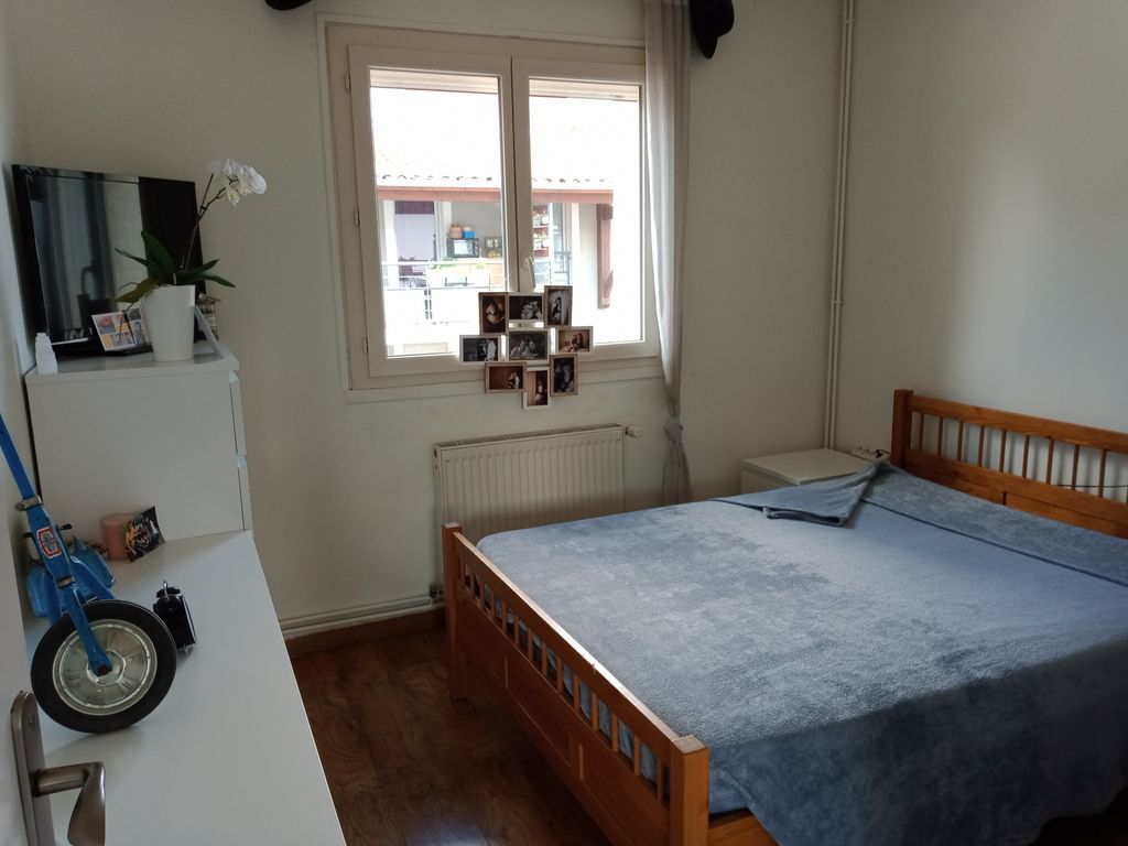 Achat appartement 4 pièce(s) Saint-Genis-les-Ollières