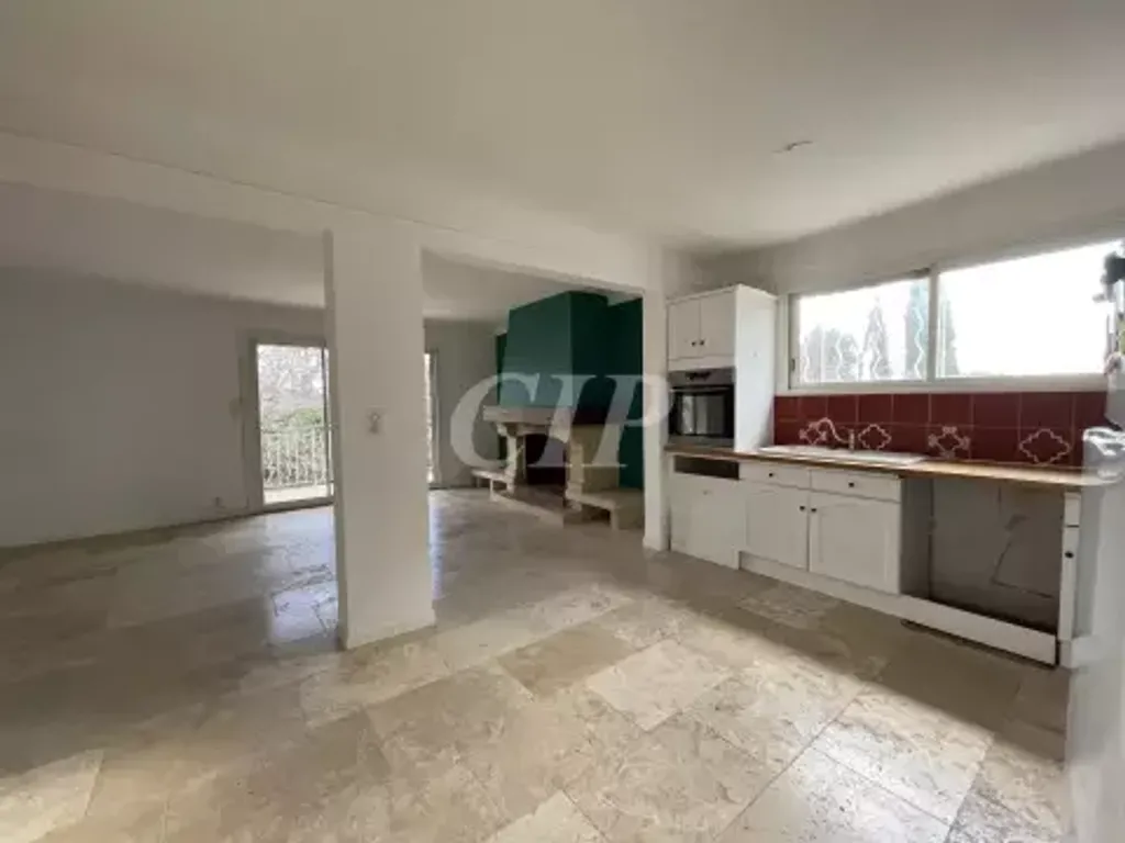 Achat appartement à vendre 5 pièces 106 m² - Aix-en-Provence