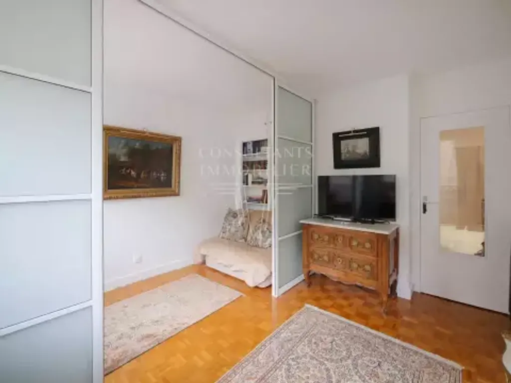 Achat appartement à vendre 2 pièces 28 m² - Paris 16ème arrondissement