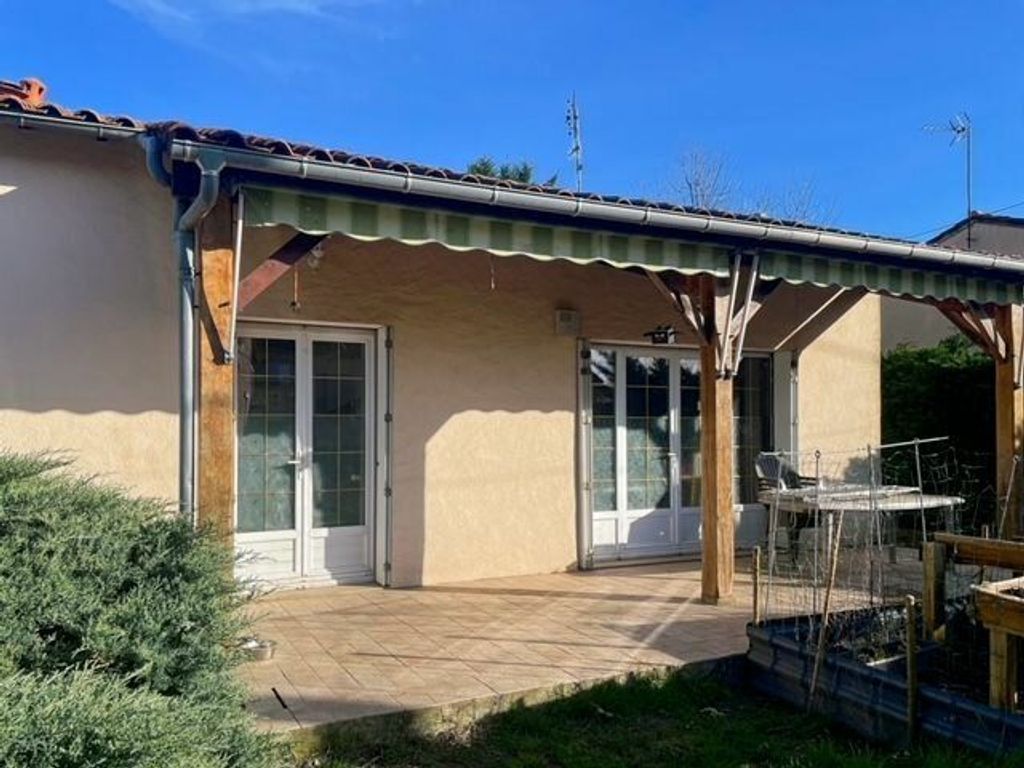 Achat maison à vendre 3 chambres 110 m² - Neuvic