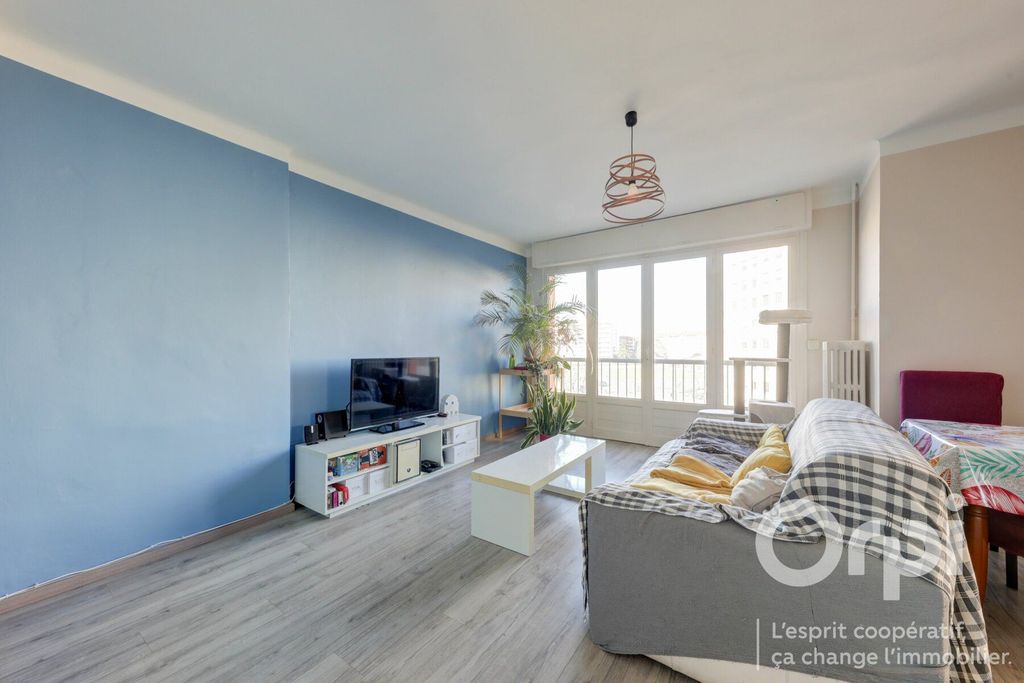 Achat appartement à vendre 3 pièces 67 m² - Villeurbanne