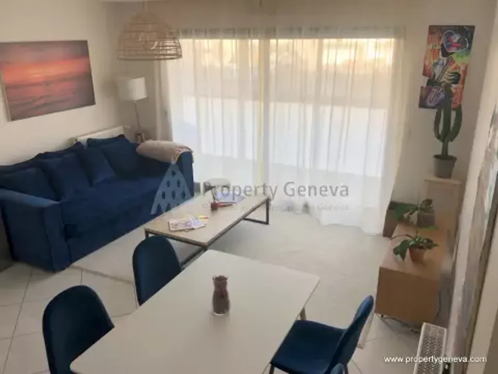 Achat appartement à vendre 2 pièces 49 m² - Ferney-Voltaire