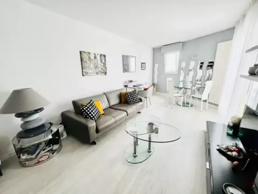 Achat appartement à vendre 2 pièces 50 m² - Puteaux