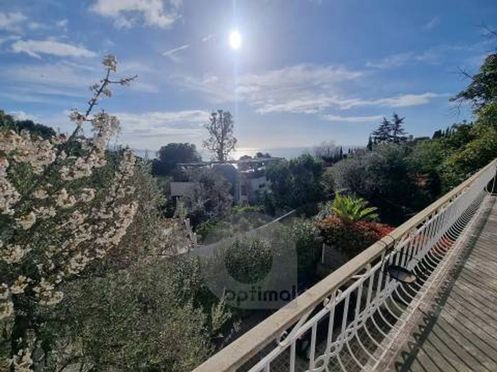 Achat maison à vendre 3 chambres 130 m² - Roquebrune-Cap-Martin