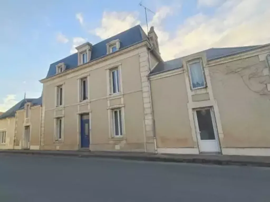 Achat maison à vendre 6 chambres 209 m² - Champigny en Rochereau