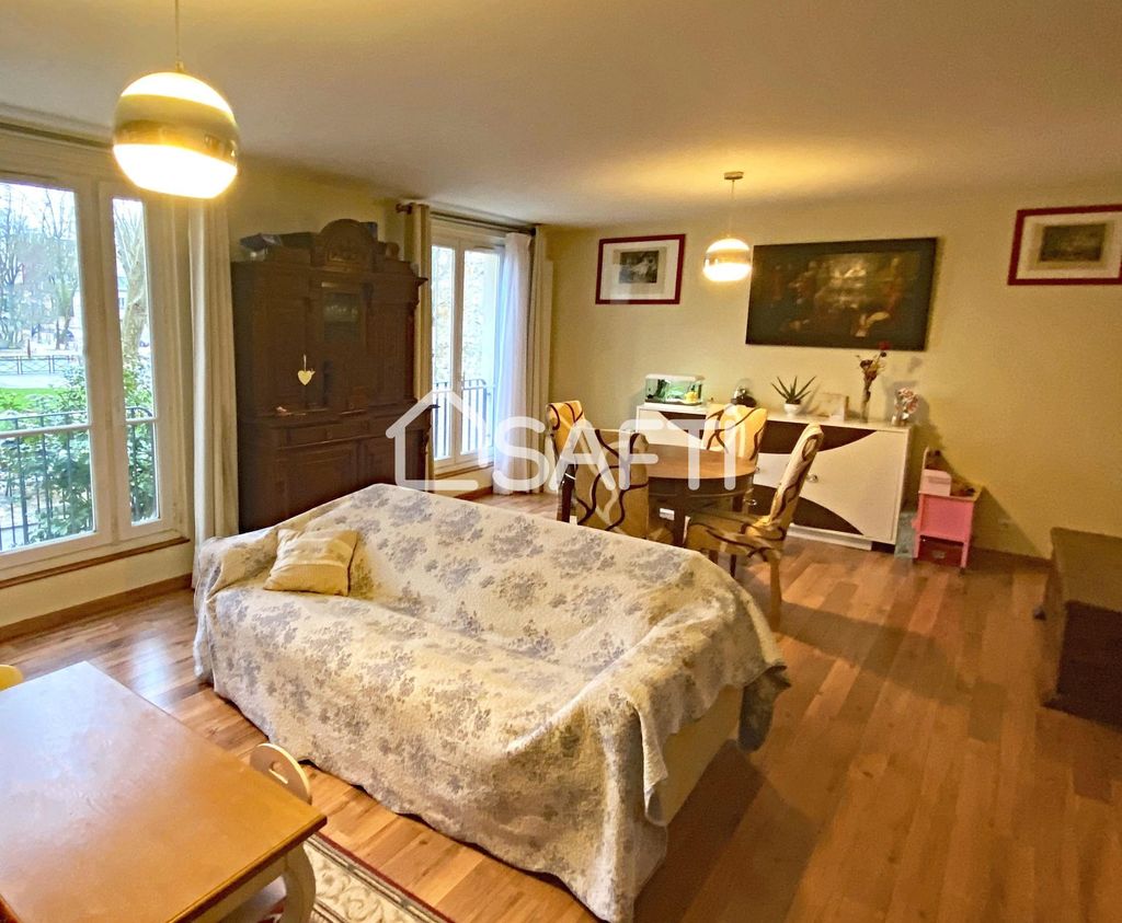 Achat appartement à vendre 3 pièces 77 m² - Versailles