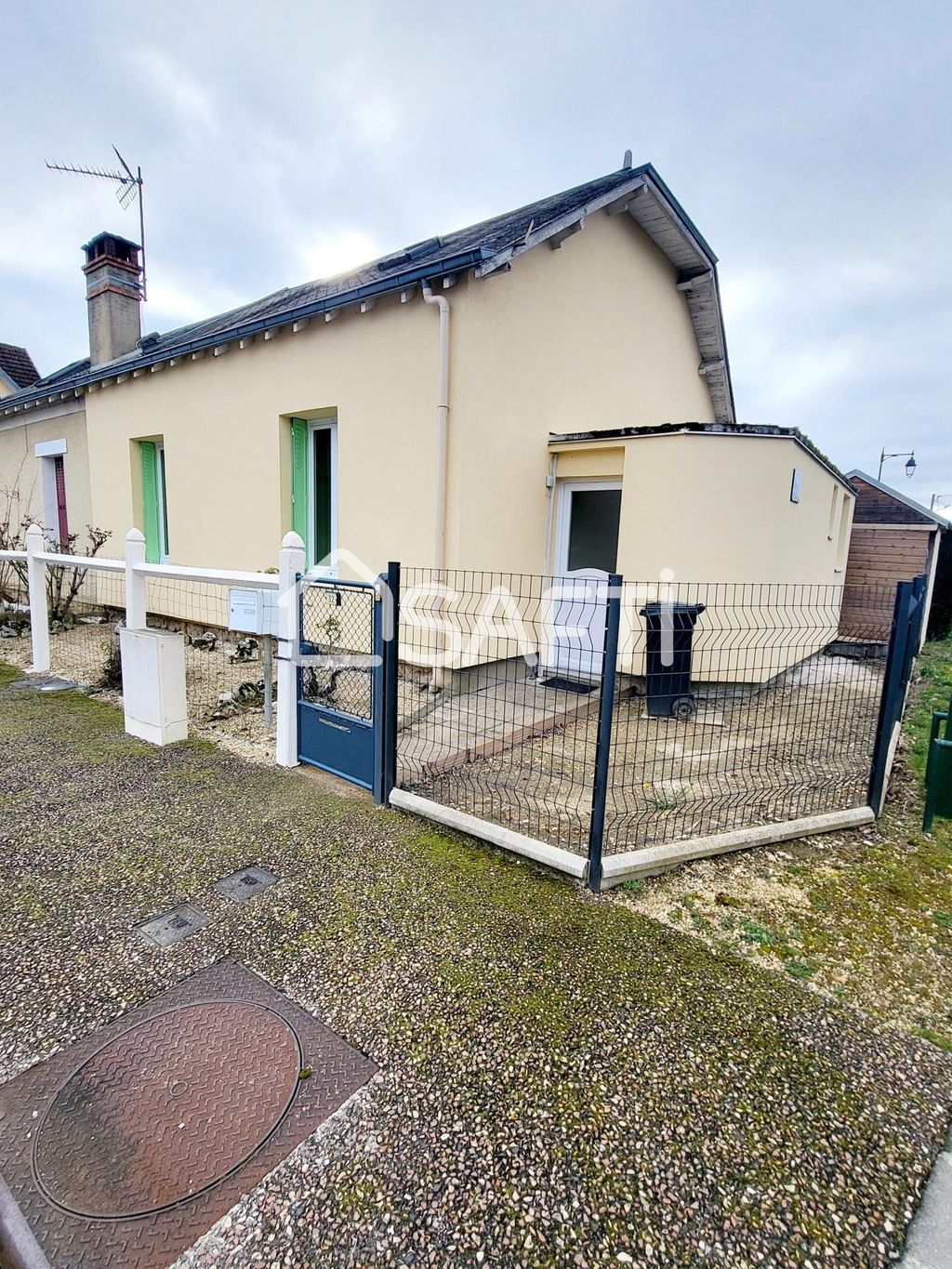 Achat maison à vendre 2 chambres 75 m² - Argent-sur-Sauldre