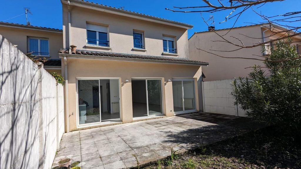 Achat maison à vendre 3 chambres 121 m² - Bordeaux