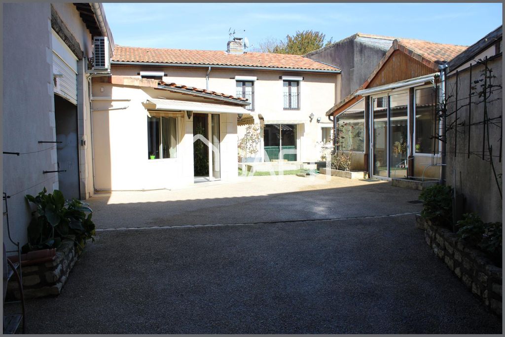 Achat maison 4 chambre(s) - Neuville-de-Poitou