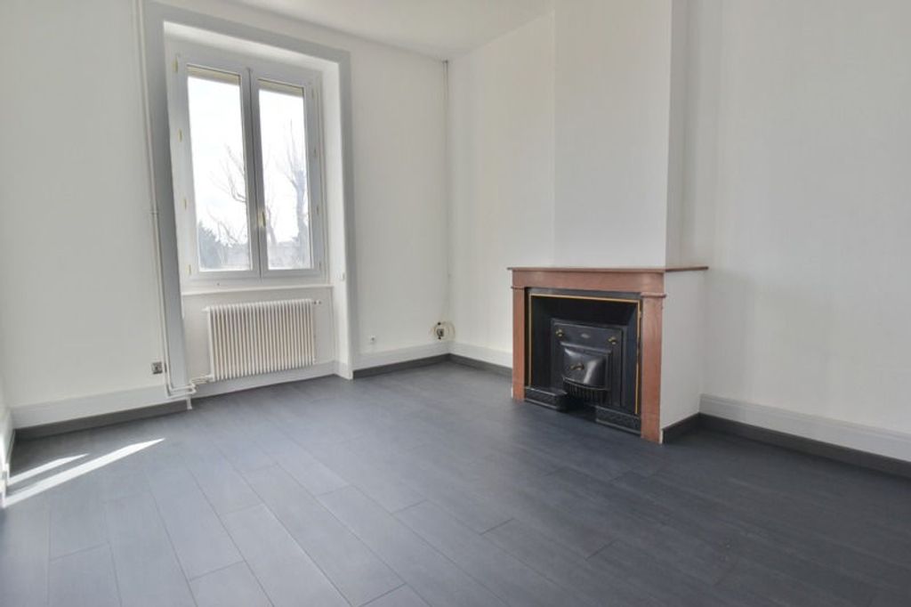 Achat appartement à vendre 2 pièces 57 m² - Vénissieux