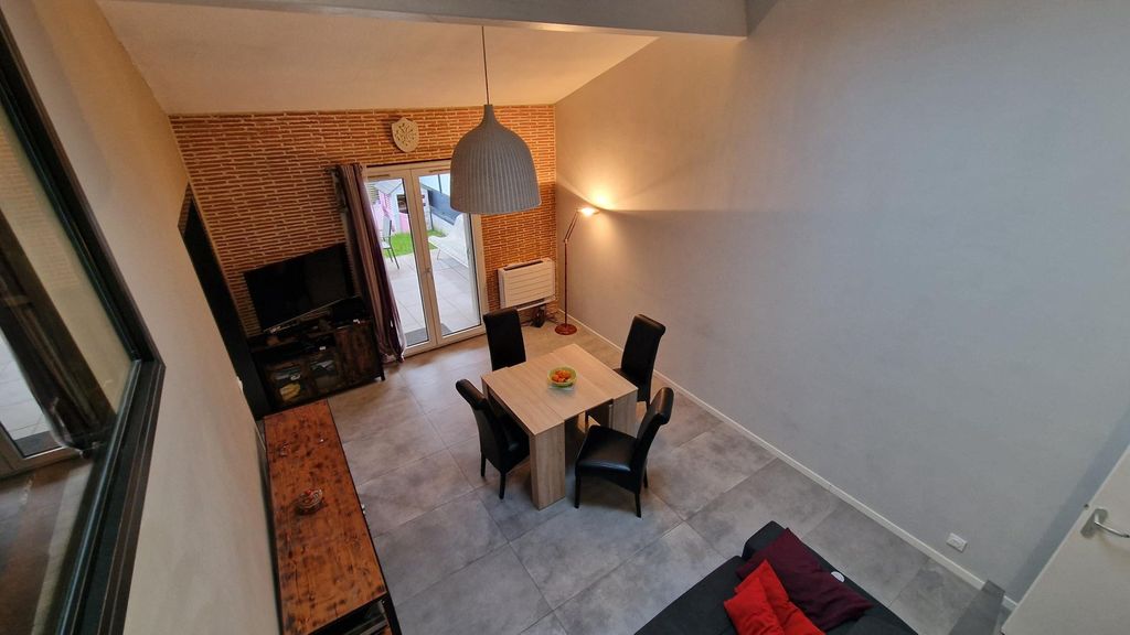 Achat maison à vendre 2 chambres 74 m² - Fenouillet