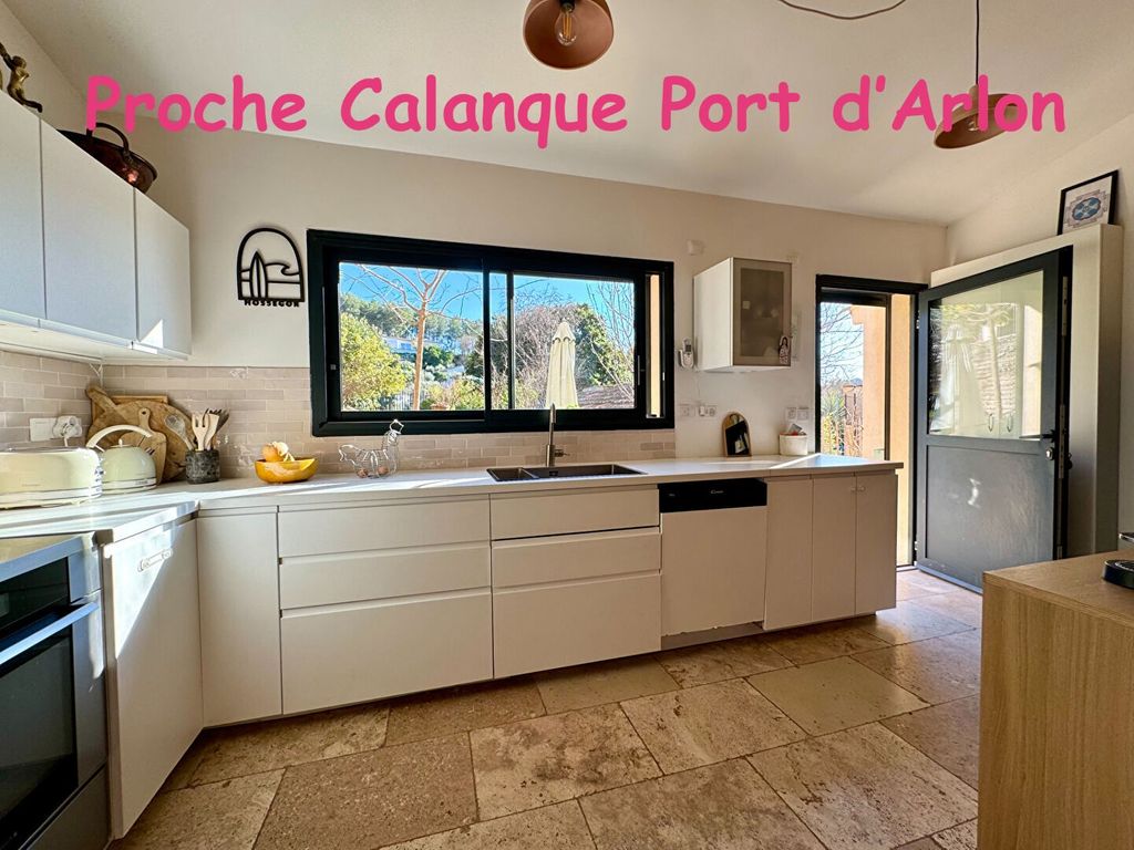 Achat maison à vendre 3 chambres 120 m² - Saint-Cyr-sur-Mer
