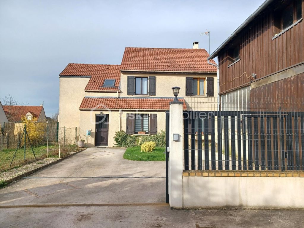 Achat maison à vendre 4 chambres 164 m² - Nangis