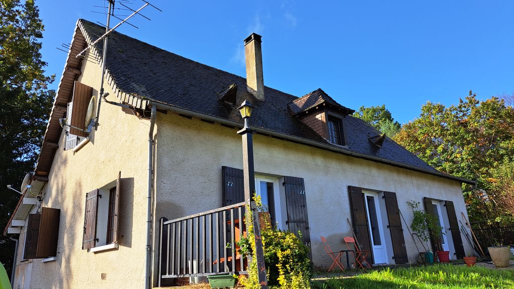 Achat maison à vendre 4 chambres 180 m² - Saint-Astier