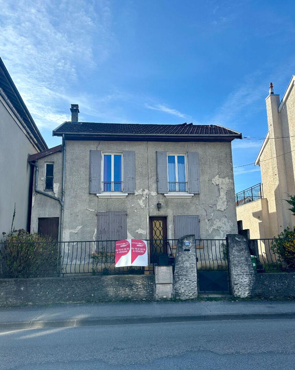 Achat maison à vendre 4 chambres 141 m² - Grenoble