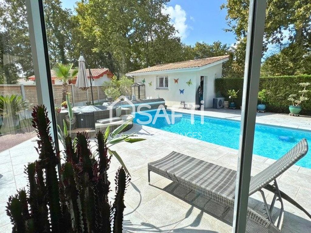Achat maison à vendre 5 chambres 205 m² - Andernos-les-Bains